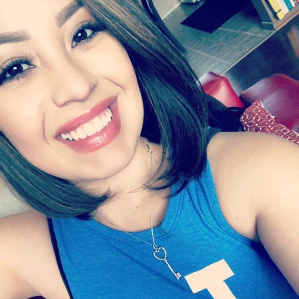 Meet your Posher, Alicia